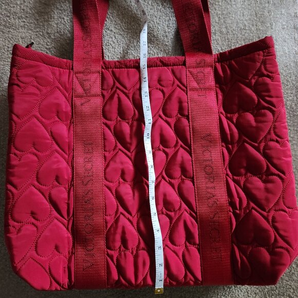 VS Quilted Puffer Tote - Picture 10 of 10